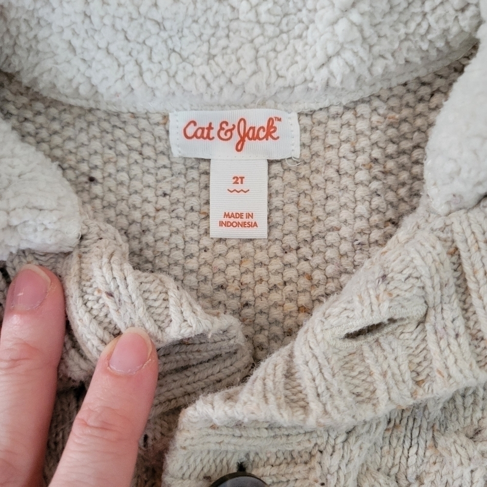 Cat & Jack khaki 1/4 button cable knit pullover sweater 2T - Picture 2 of 4